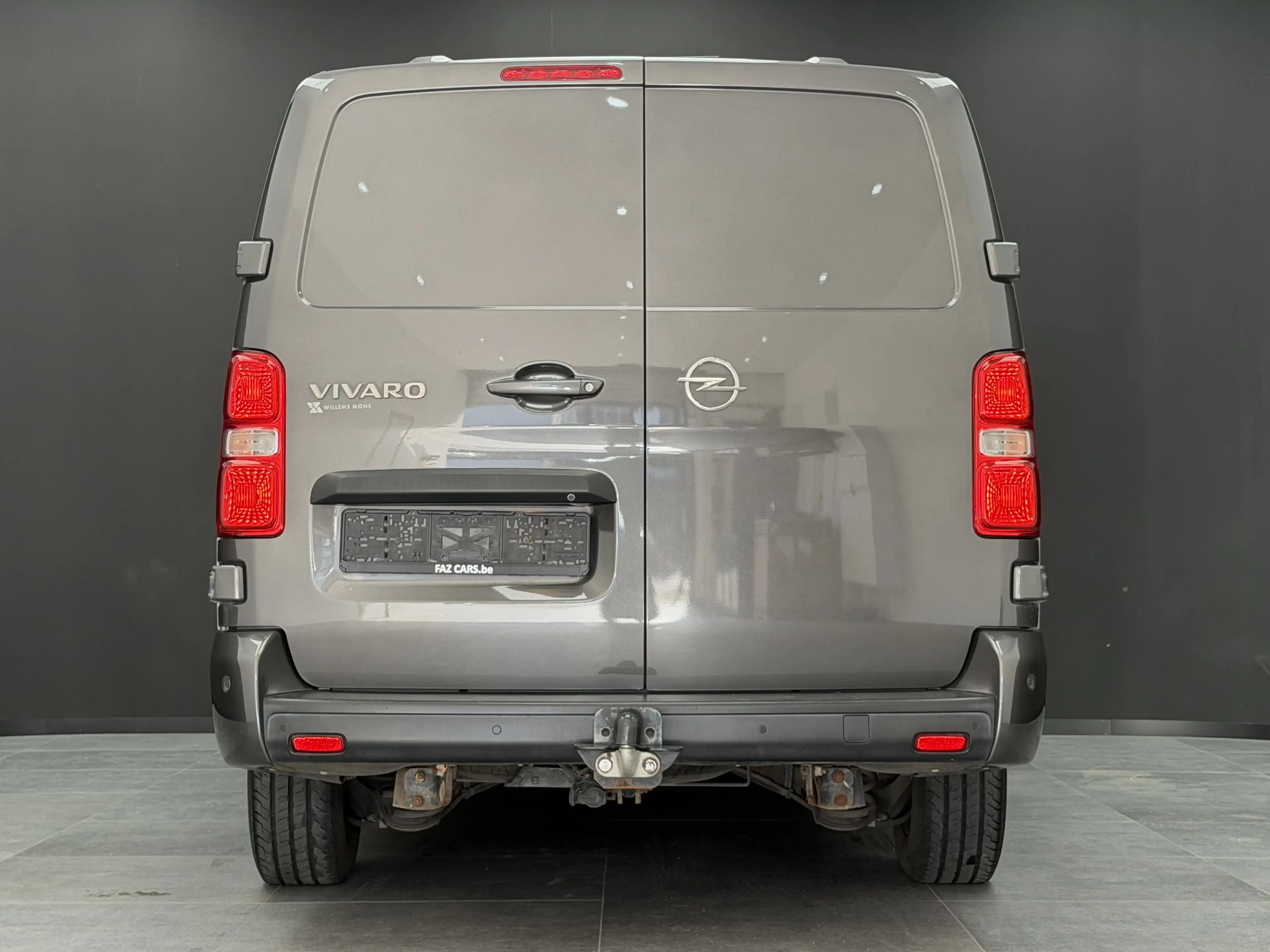 Opel Vivaro 2.0 TD L3H1 * 1ER PROP + 5 PLACES + CAMÉRA + REGU — photo 6