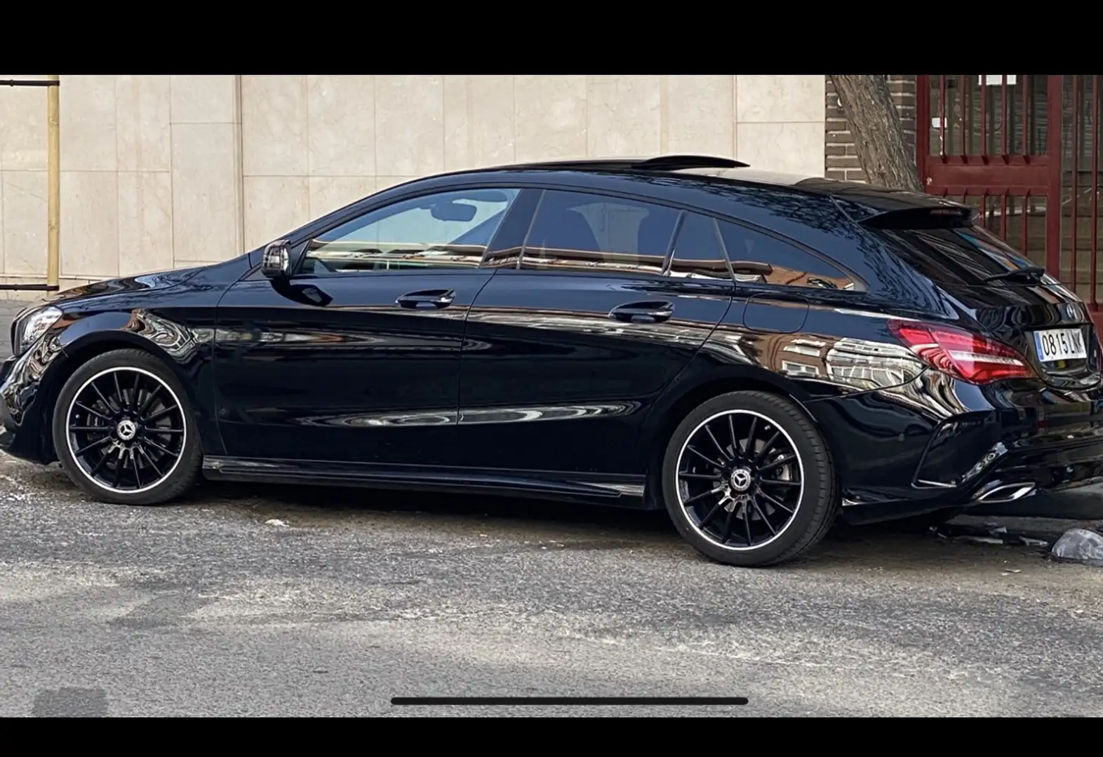 Mercedes-Benz CLA 220 Shooting Brake 220CDI AMG Line 7G-DCT - 1
