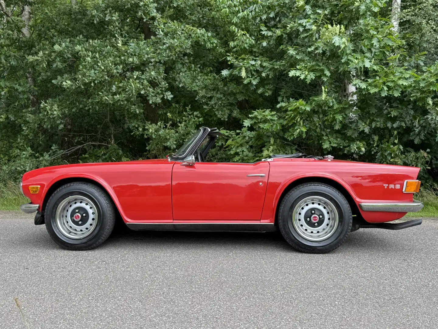 Triumph TR6 Soft Top Rood - 2