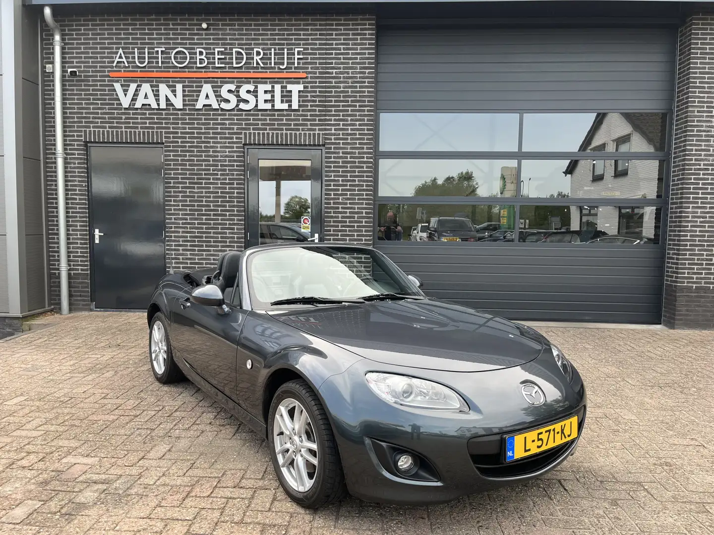 Mazda MX-5 Roadster Coupé NC 1.8I Leer , Airco Grau - 1