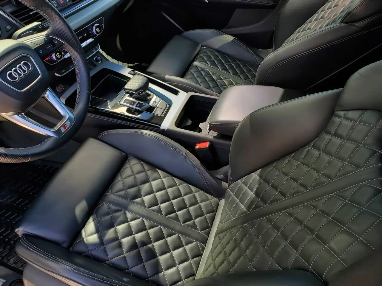Audi SQ5 снимка Audi SQ5