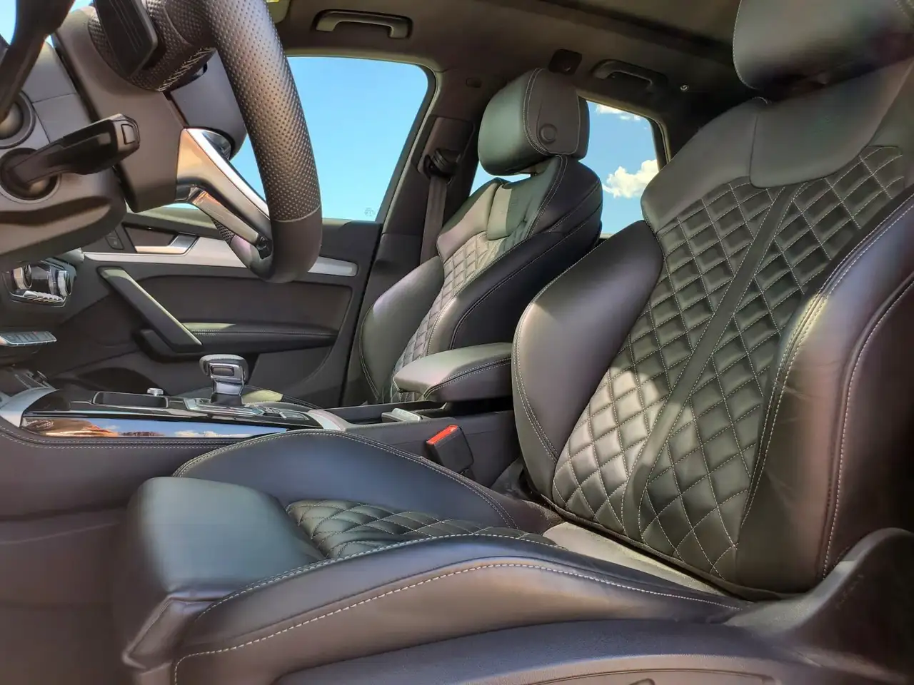 Audi SQ5 снимка Audi SQ5