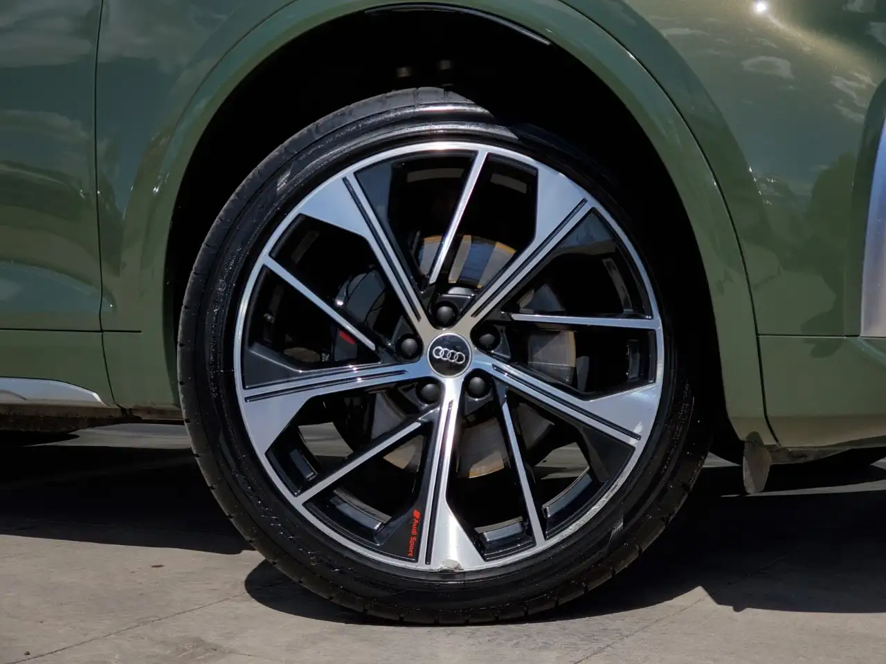 Audi SQ5 снимка Audi SQ5