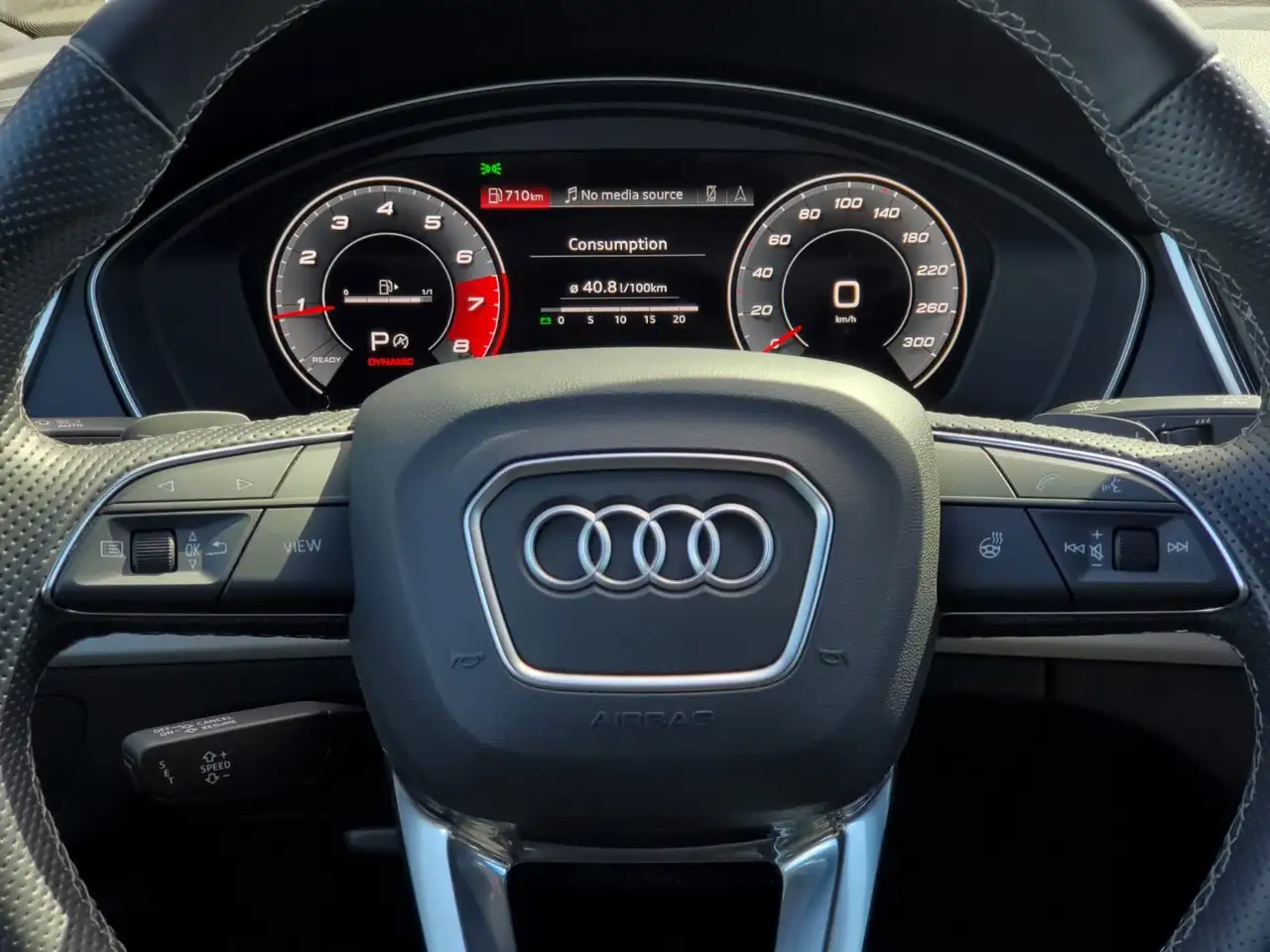 Audi SQ5 снимка Audi SQ5