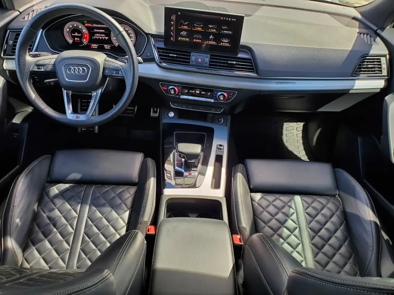 Audi SQ5 снимка Audi SQ5