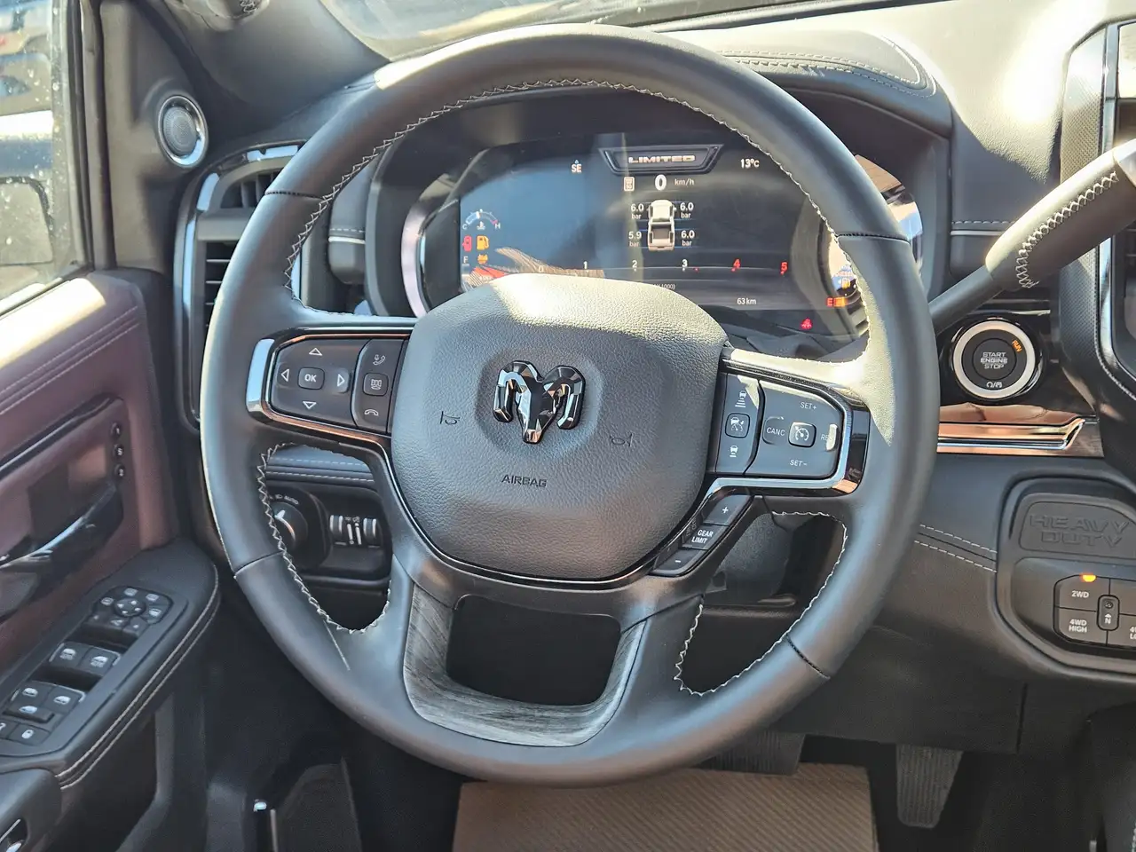 RAM 2500 снимка RAM 2500