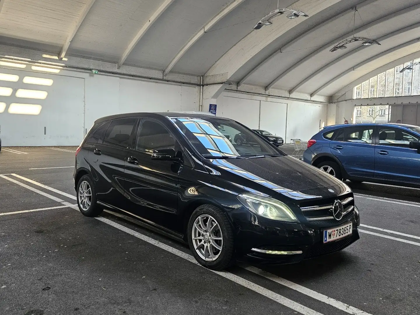 Mercedes-Benz 180 CDI Schwarz - 1