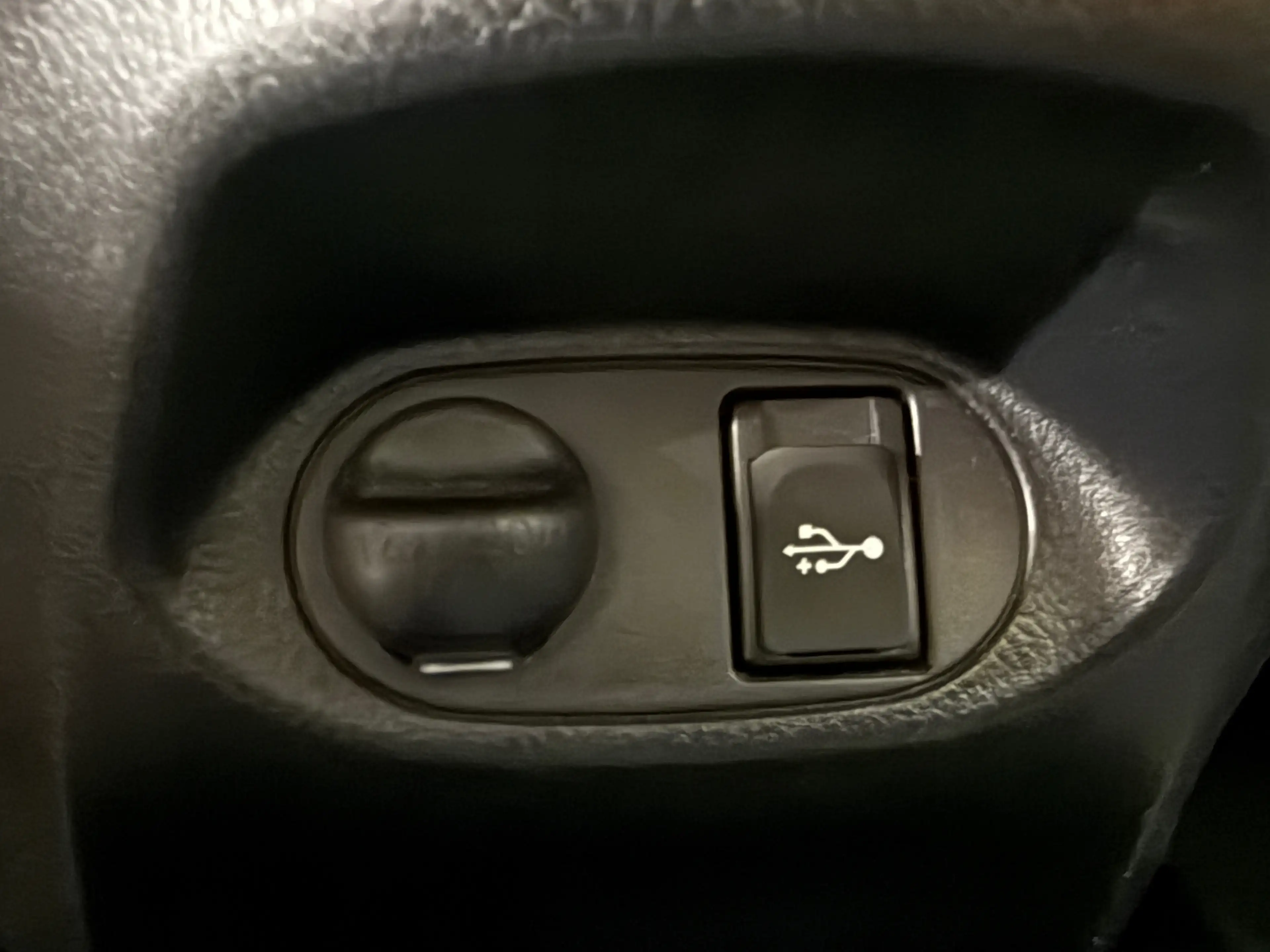 Toyota Yaris 1.5 Hybrid Comfort Automatik*Kamera* — photo 19