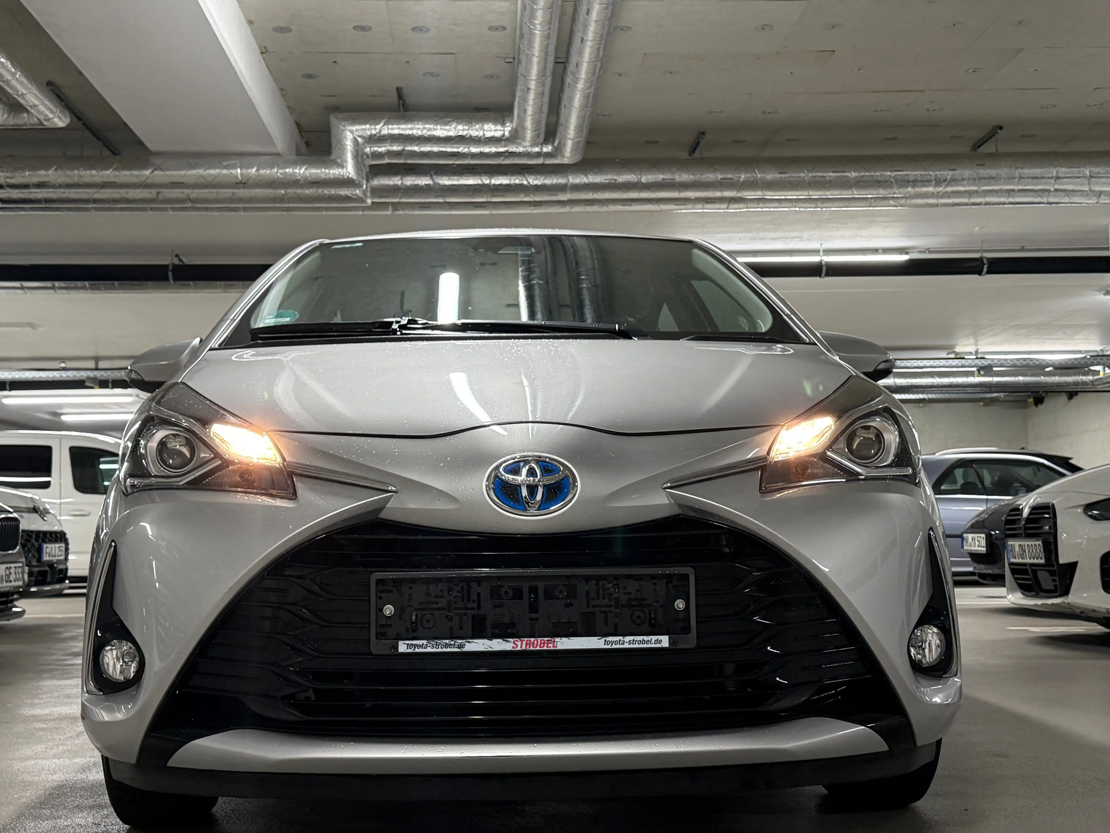 Toyota Yaris 1.5 Hybrid Comfort Automatik*Kamera* — photo 3