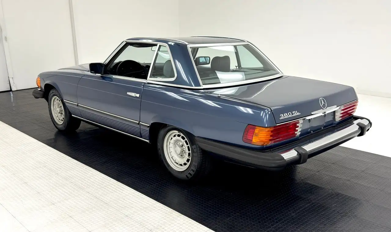 Mercedes-Benz 380 SL Convertible, foto 7