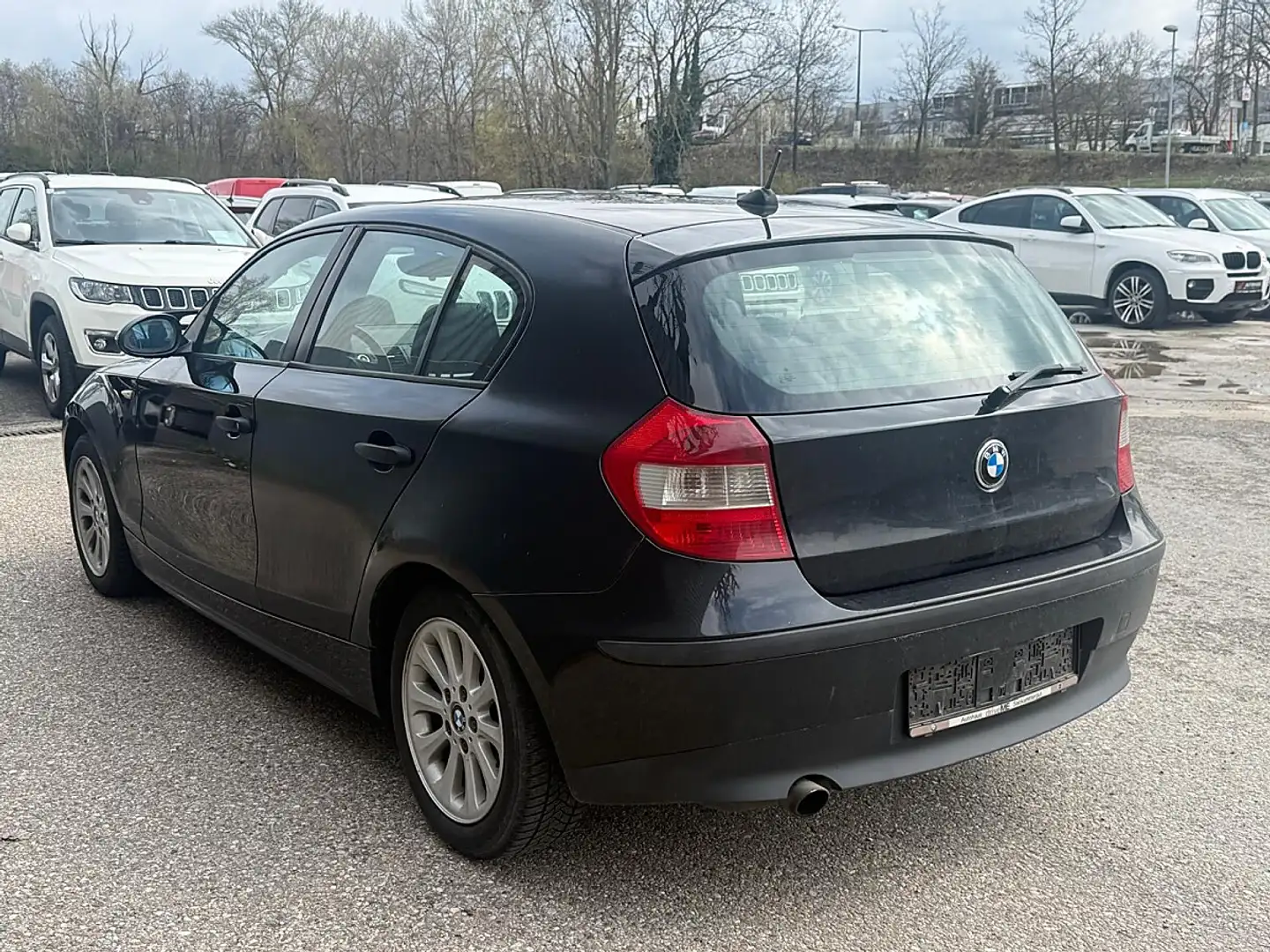 BMW 116 i | PICKERL BIS 05/2026 INKL.ÜBERZUG | Schwarz - 2