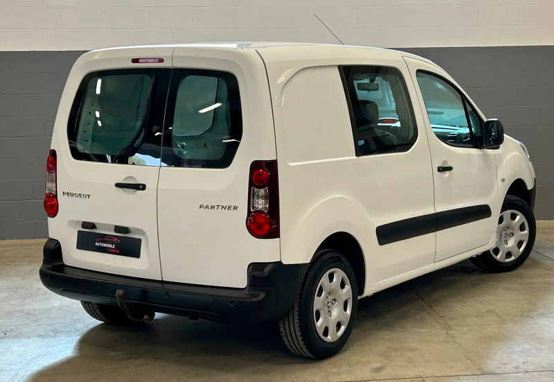 Peugeot Partner 1.6i L1H1 Confort 3 places Excellent état! — photo 5