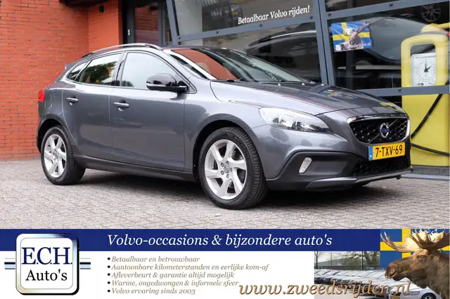 Volvo V40 Cross Country T4 180 pk Momentum, Navi, Dealer onderhouden