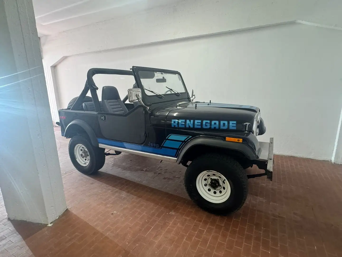 Jeep CJ-7 4 cilindri diesel Negro - 2