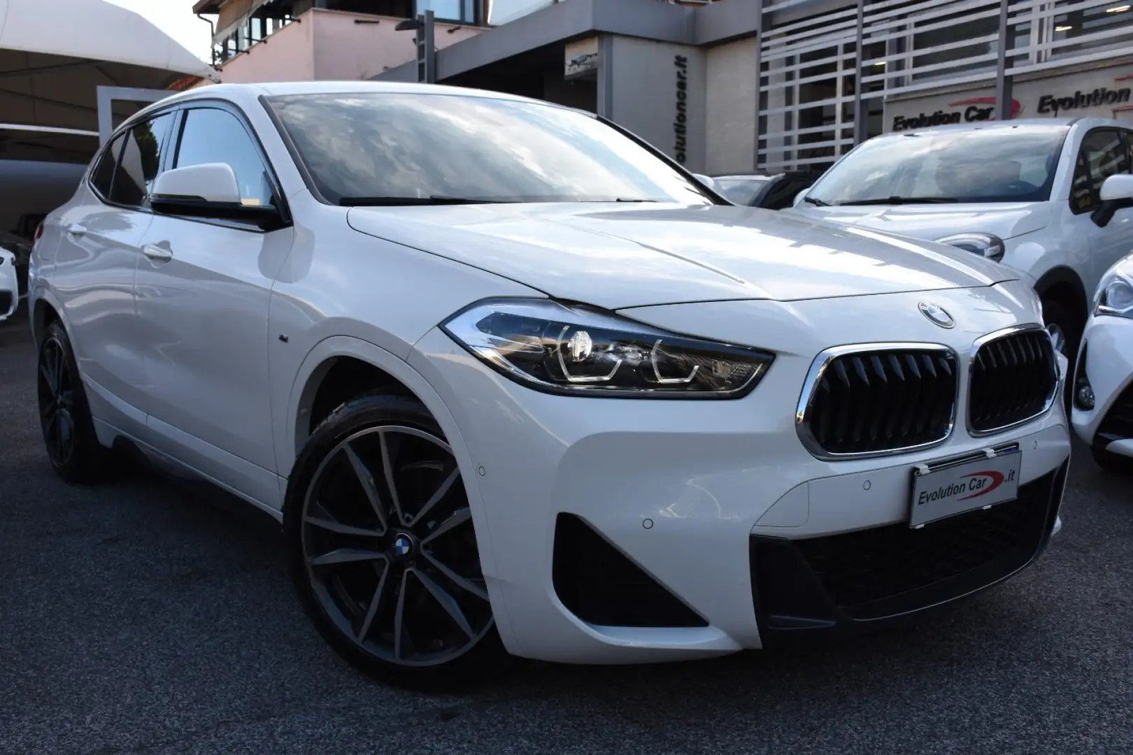 BMW X2 xDrive18d Msport *LED*CARPLAY*CAM*19"* Blanc - 2