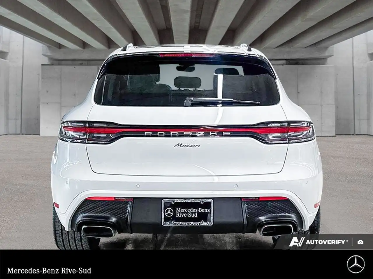 Porsche Macan photo Porsche Macan