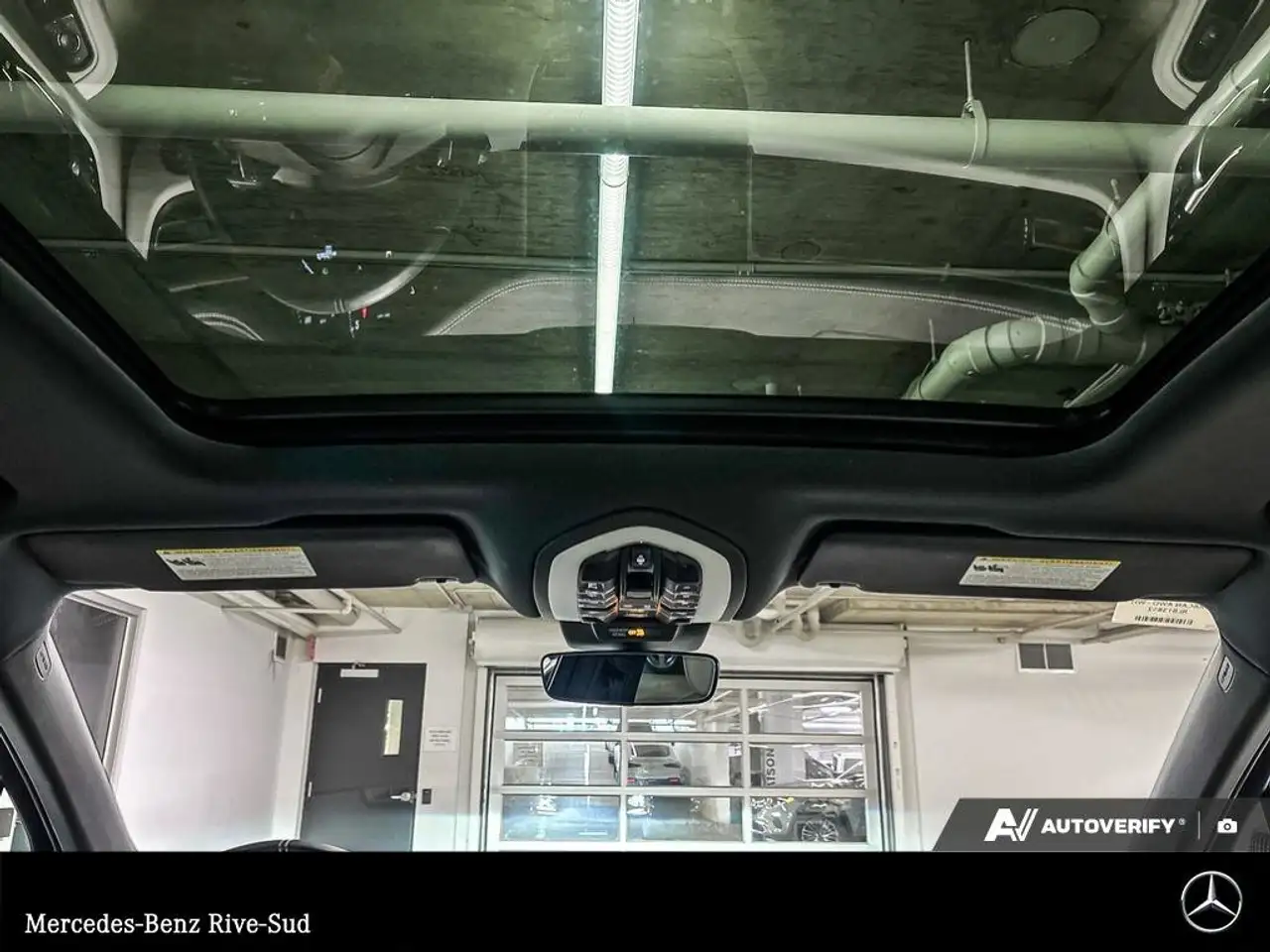 Porsche Macan photo Porsche Macan