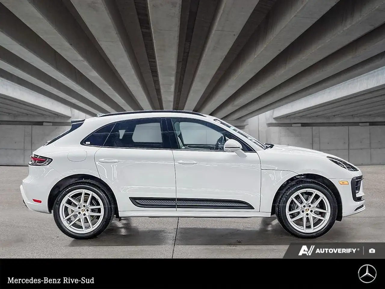 Porsche Macan photo Porsche Macan