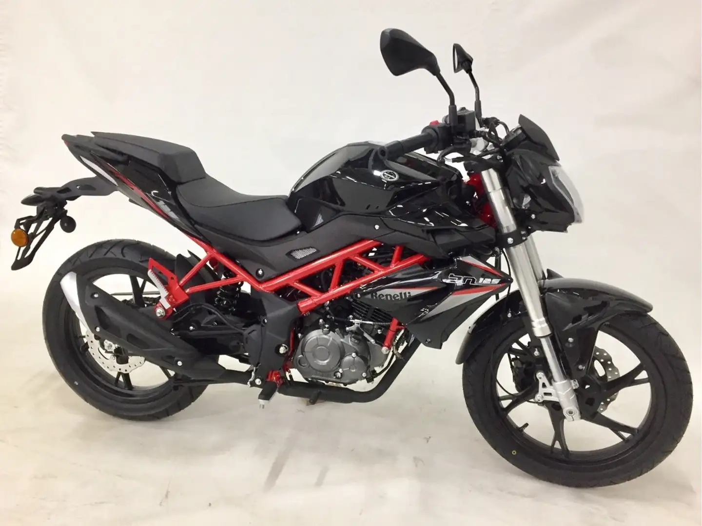 Benelli BN 125 Negru - 1