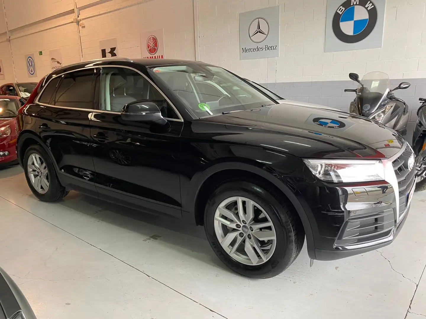 Audi Q5 2.0TDI 110kW (4.75) Negro - 1