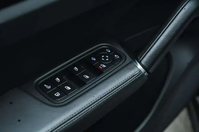 Porsche Cayenne Coupe E-Hybrid PHEV 17,9 kWh Aut./LED/AHK/LUFT/... Ansicht 19