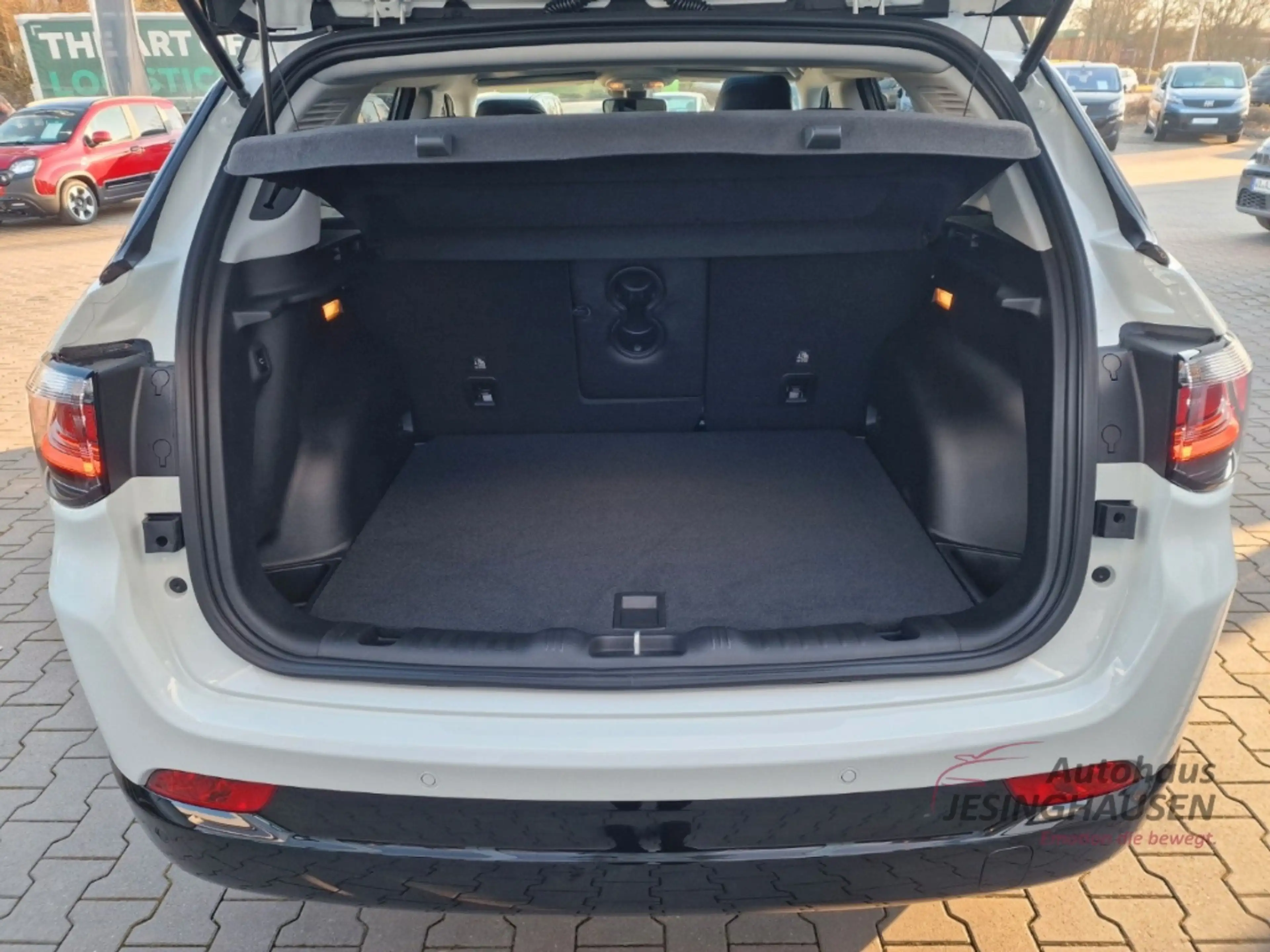 Jeep Compass Summit MHEV Premium-P. Winter-P. Pano Panorama Nav — photo 5