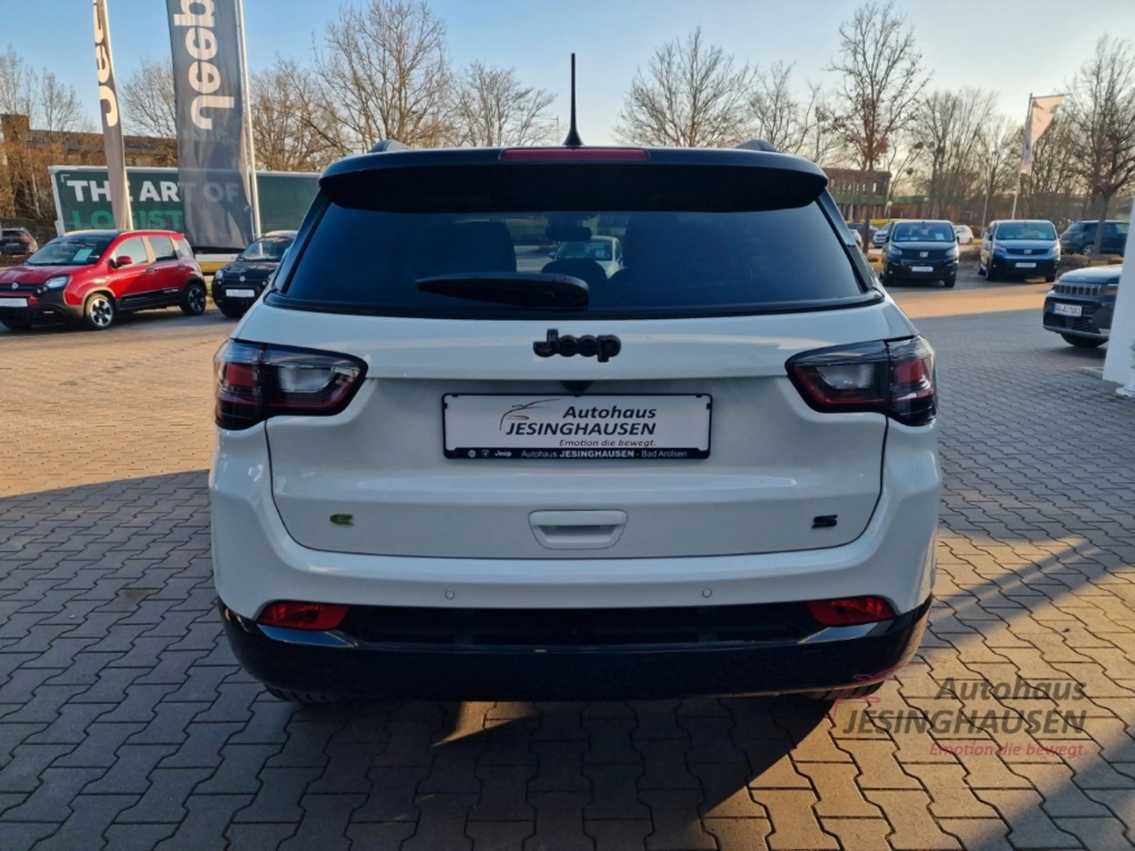 Jeep Compass Summit MHEV Premium-P. Winter-P. Pano Panorama Nav — photo 4