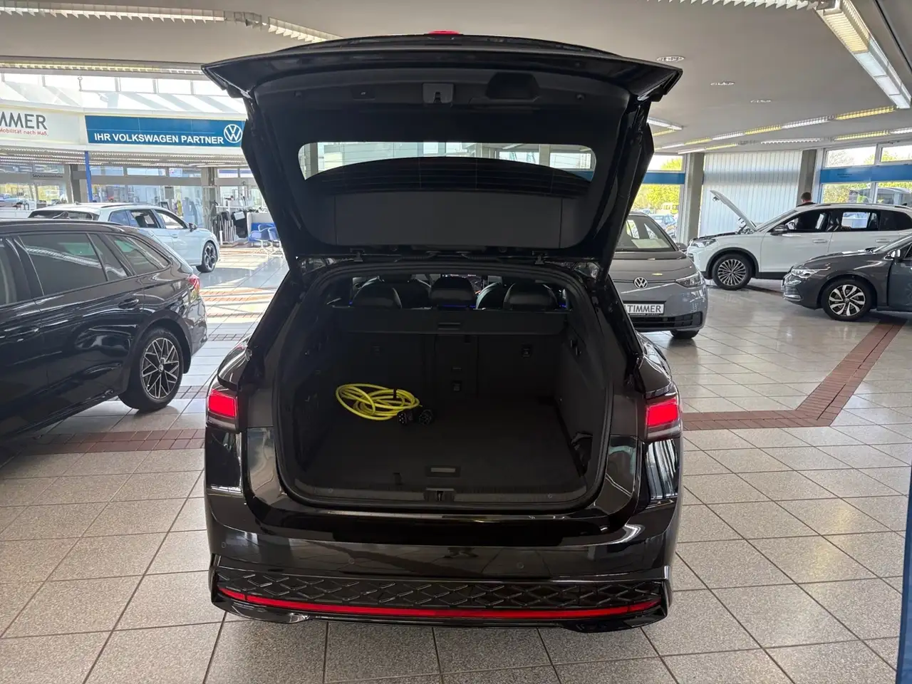 Volkswagen ID.7 Tourer GTX 340PS 4Motion 91 kWh +AHK+WÄPU+H&K+PAN, миниатюра 17