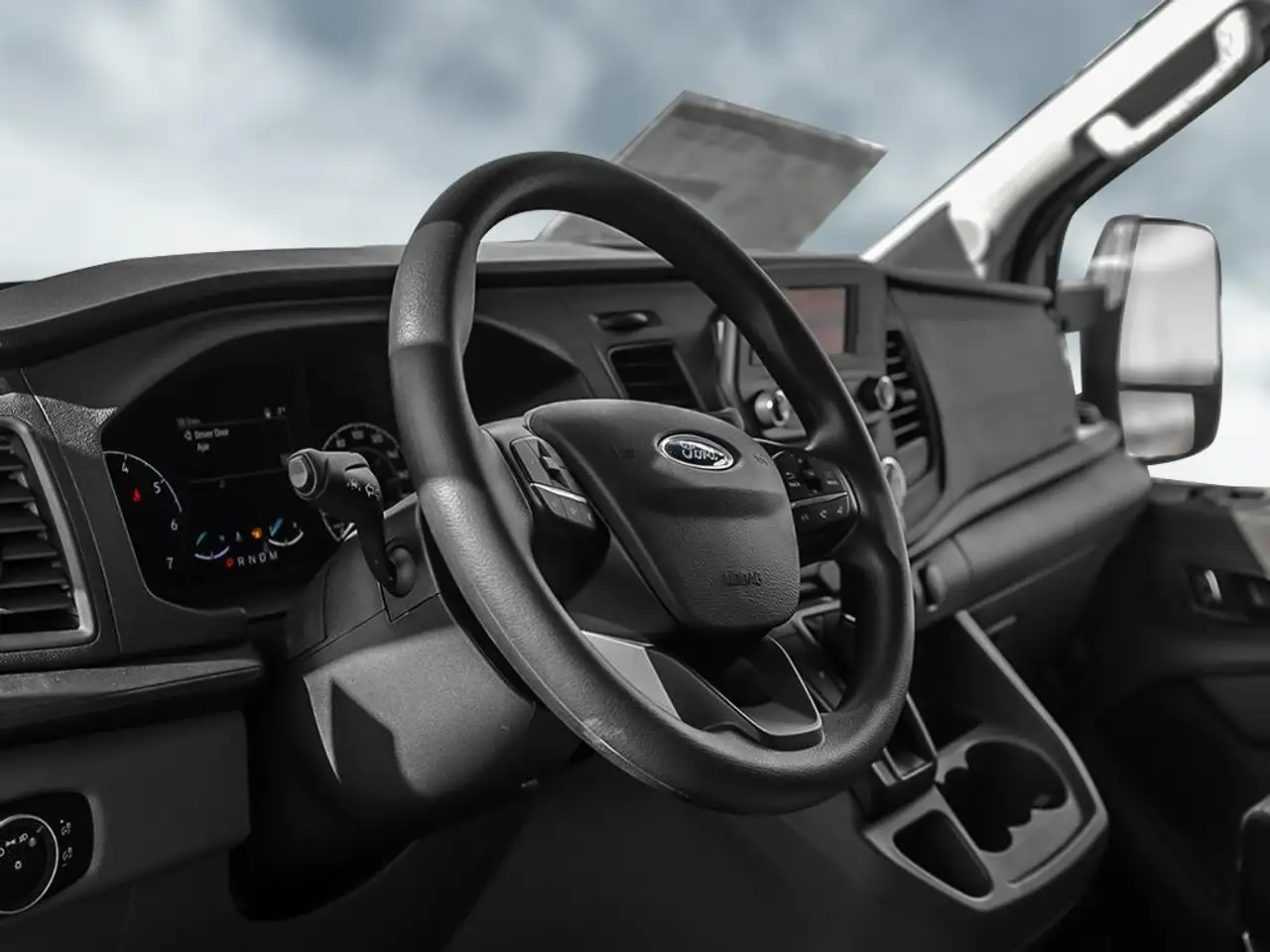 Ford Transit Cargo Van снимка Ford Transit Cargo Van