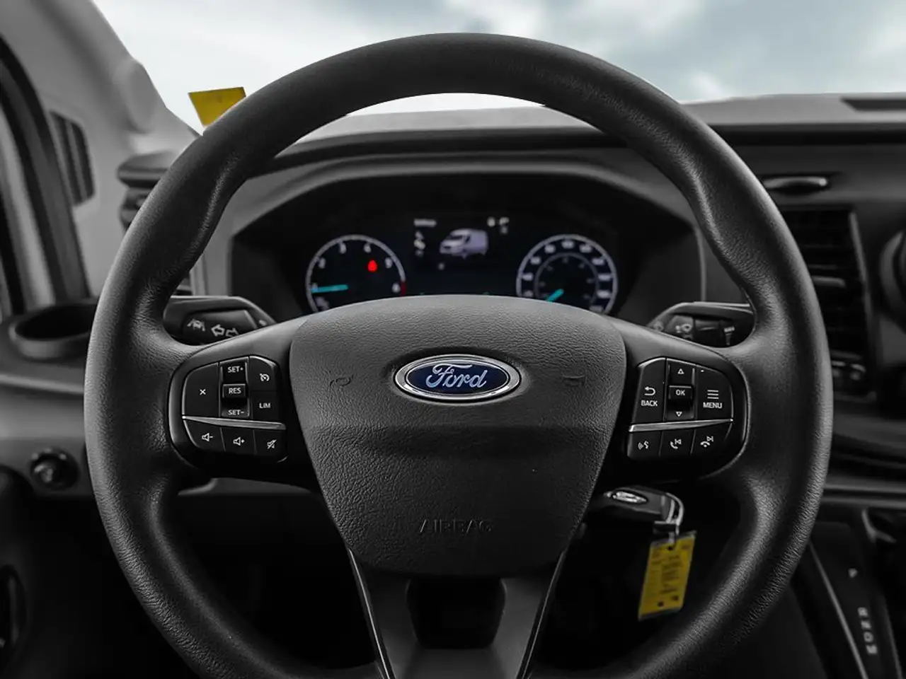 Ford Transit Cargo Van снимка Ford Transit Cargo Van