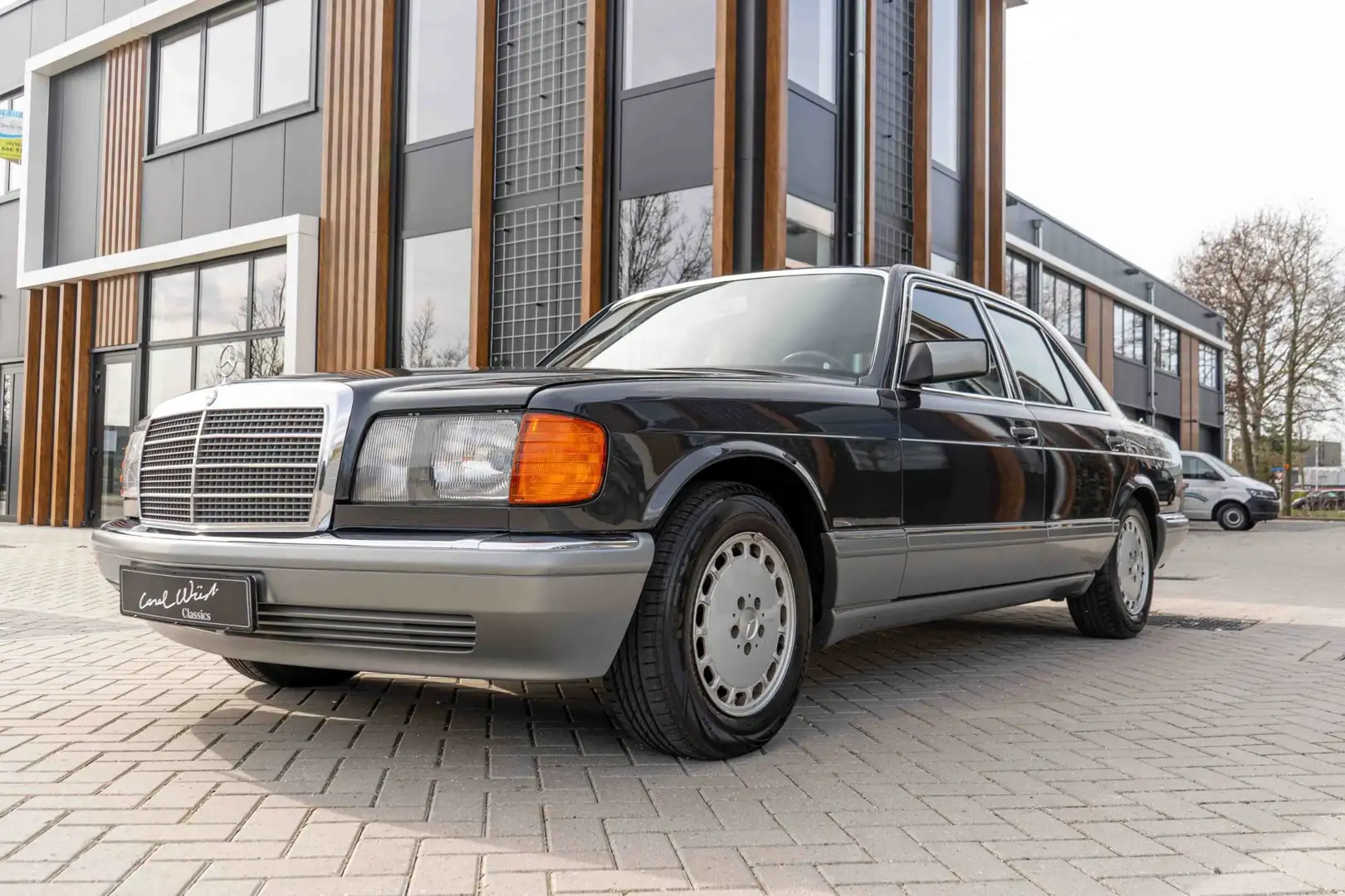 Mercedes-Benz S 300 SE Negro - 2