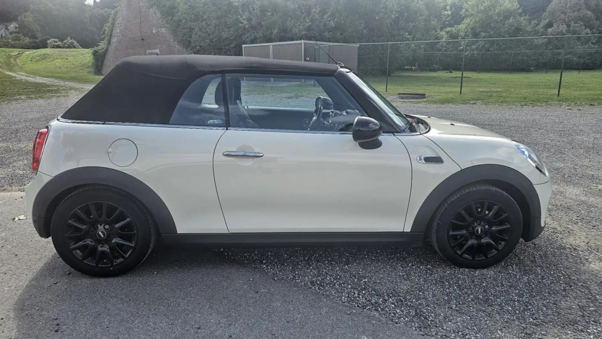MINI Cooper Cabrio 1.5 essence Beige - 2