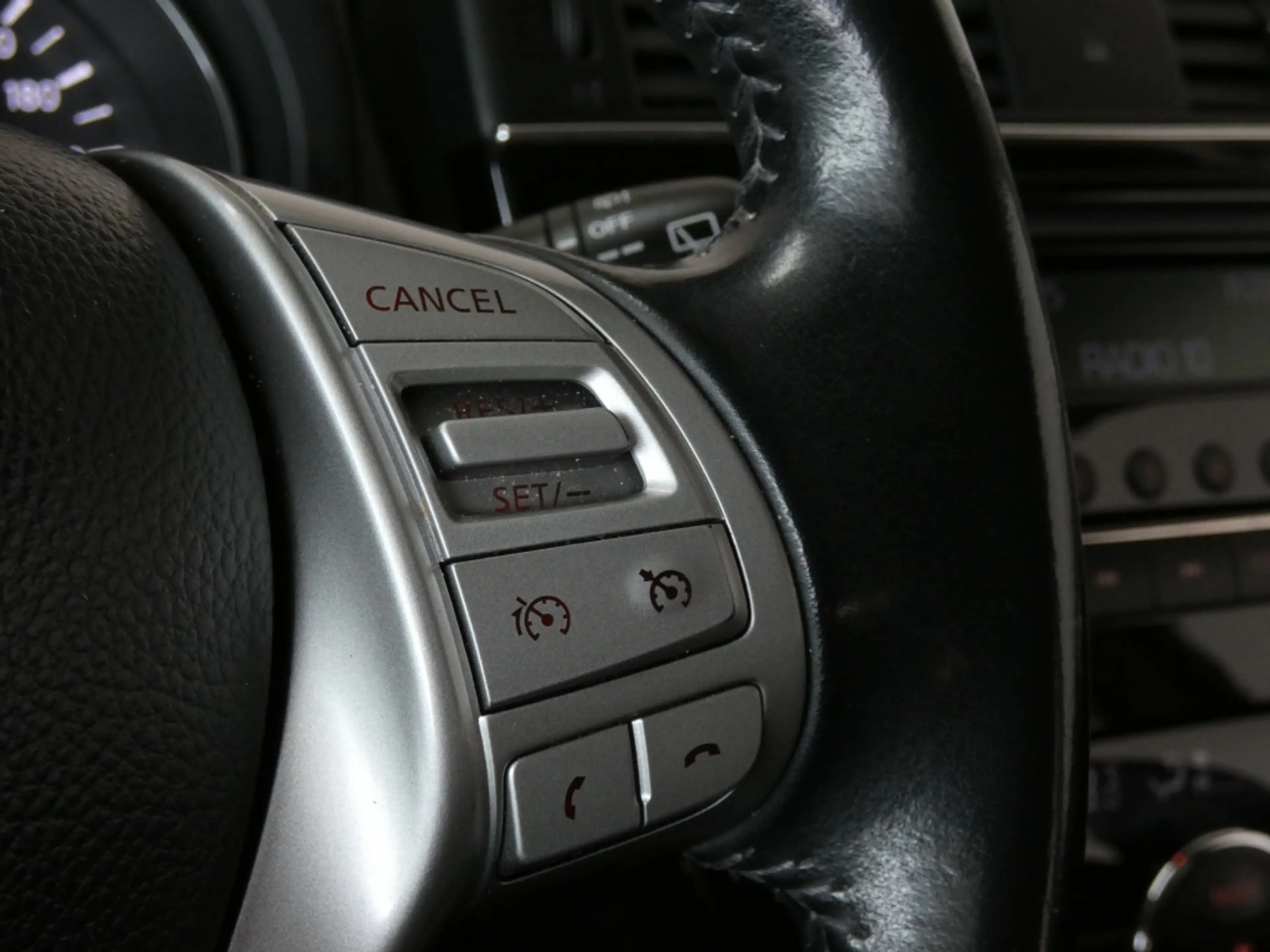 Nissan Pulsar 1.2 DIG-T Acenta Nwe APK — photo 8