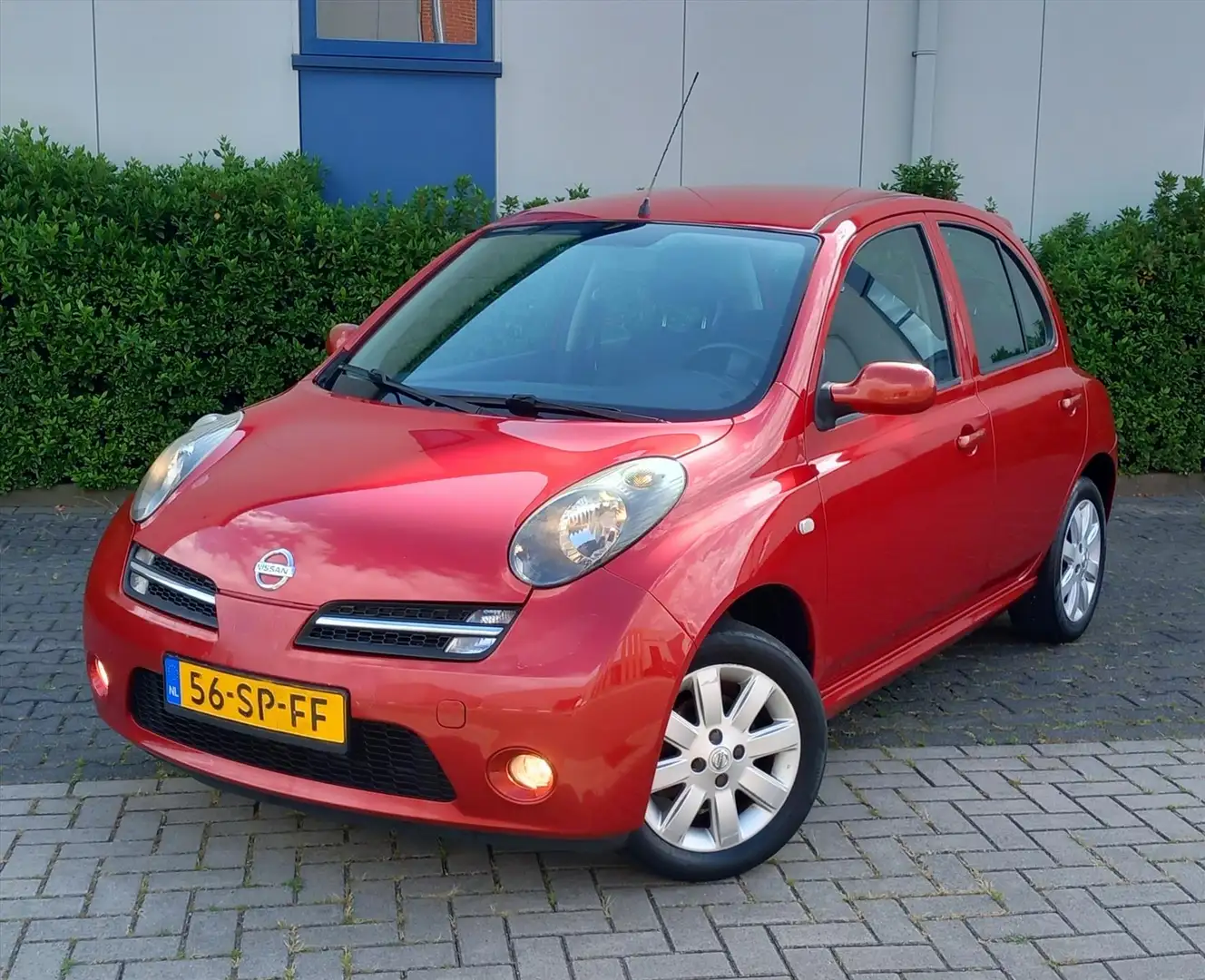 Nissan Micra 1.4 5DR Tekna Rood - 1