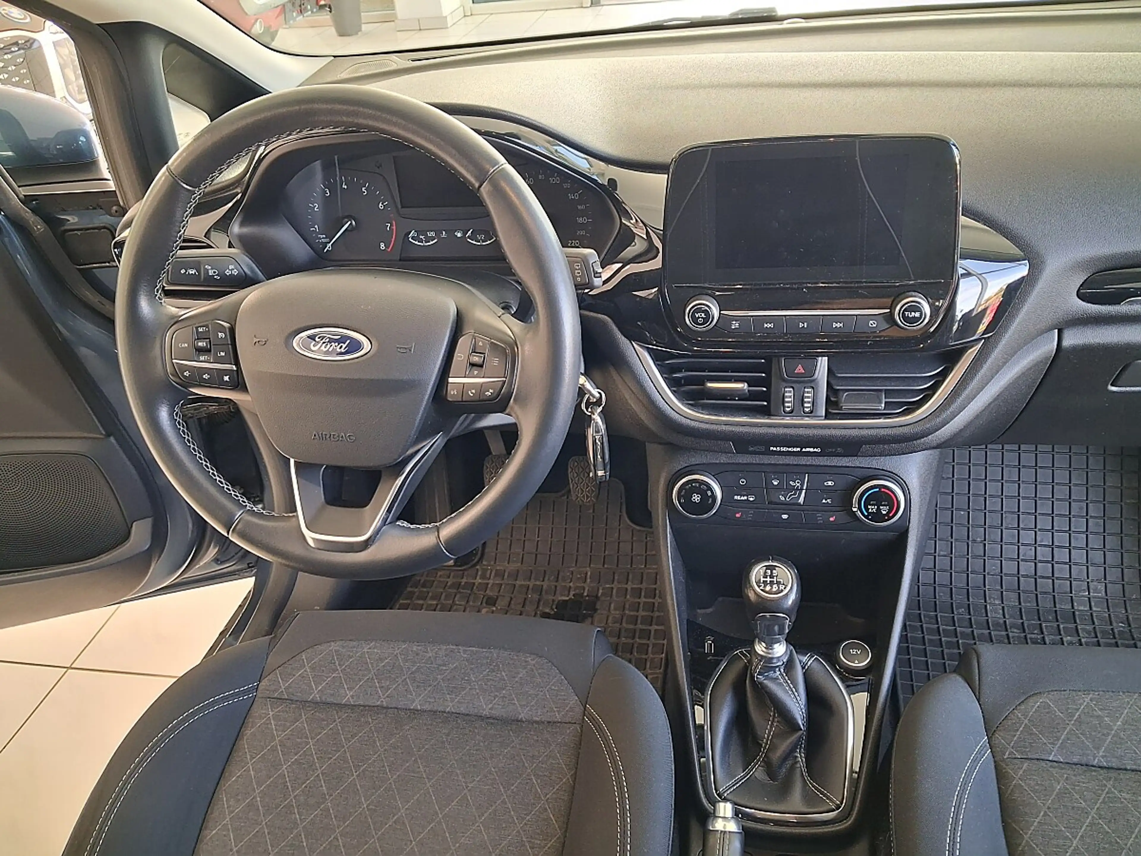 Ford Fiesta 1.0 coBoost Active Start/Stopp — photo 12