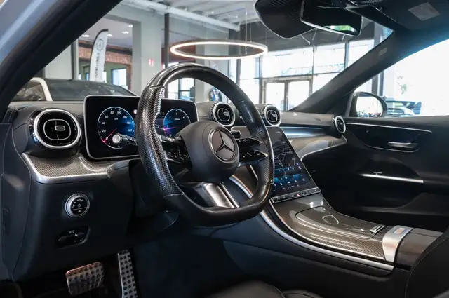 Mercedes-Benz C-Class view 11
