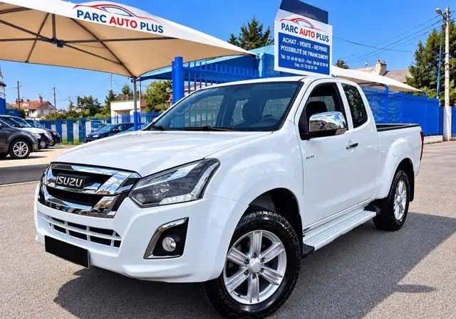 Isuzu D-Max II phase 2 1.9l ddi pick up space 4WD 164ch BVA