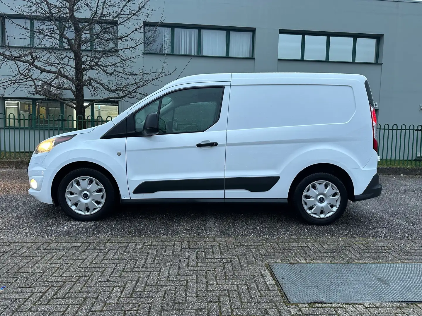 Ford Transit Connect Transit Connect 1.5 tdci 100cv Trend L1H1 E6 Bianco - 2