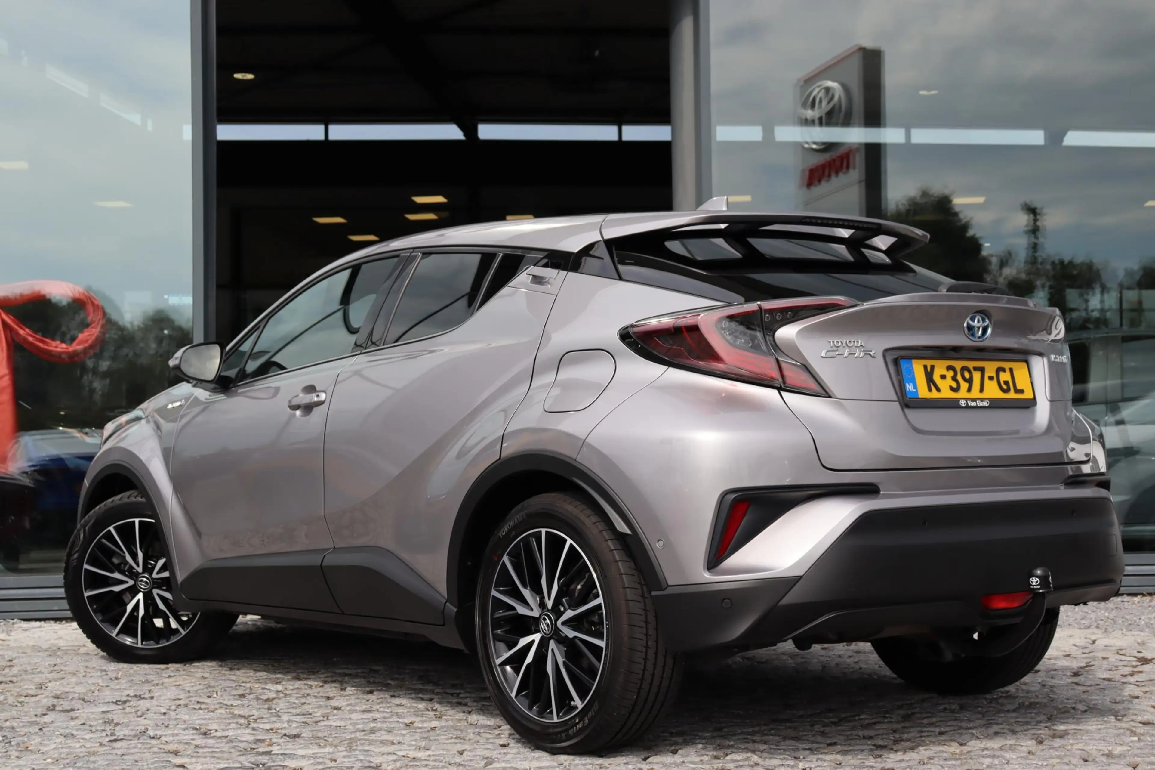 Toyota C-HR 1.8 Hybrid Executive Limited BSM, Stoelverwarming, — photo 5