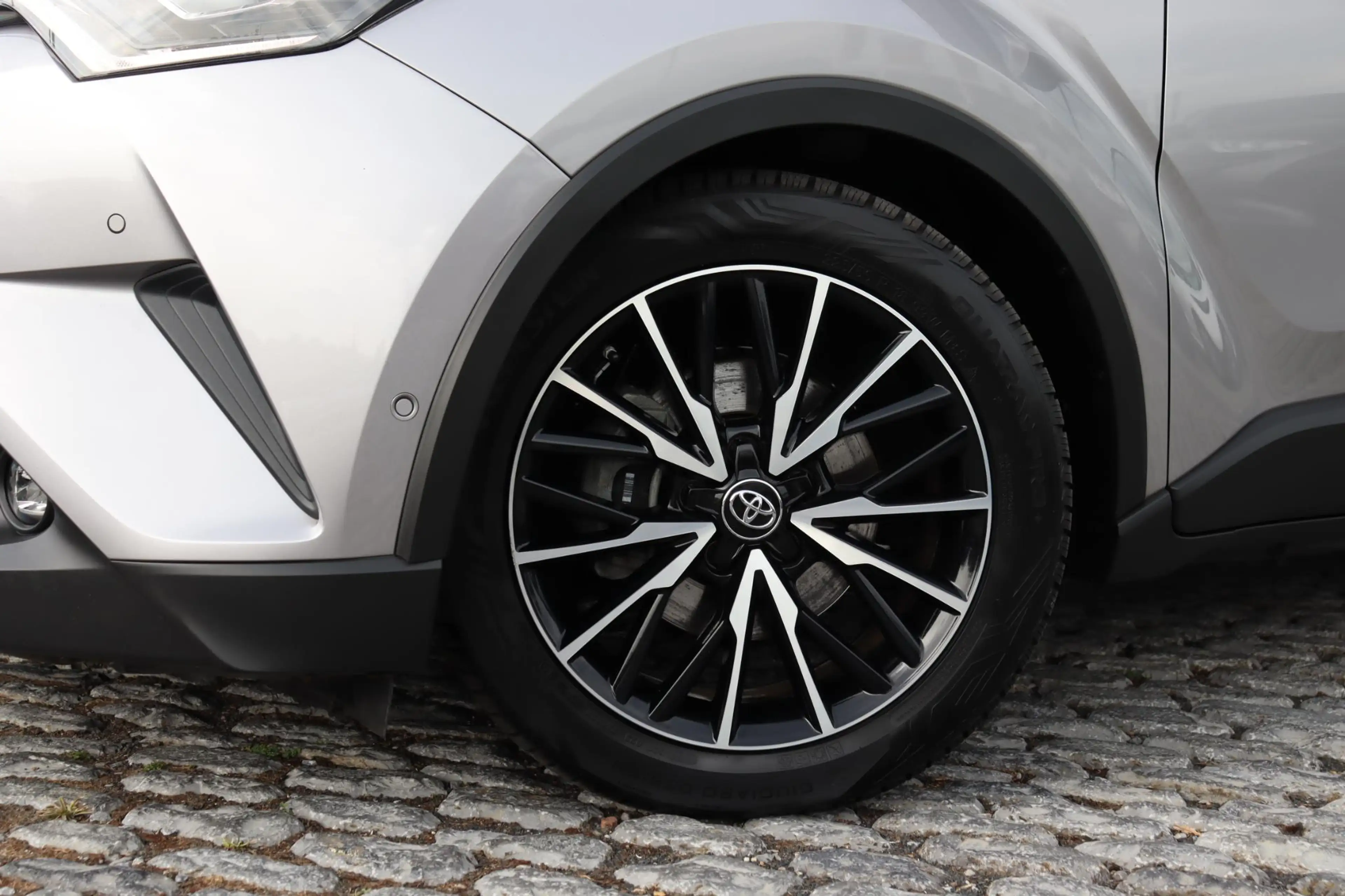 Toyota C-HR 1.8 Hybrid Executive Limited BSM, Stoelverwarming, — photo 14