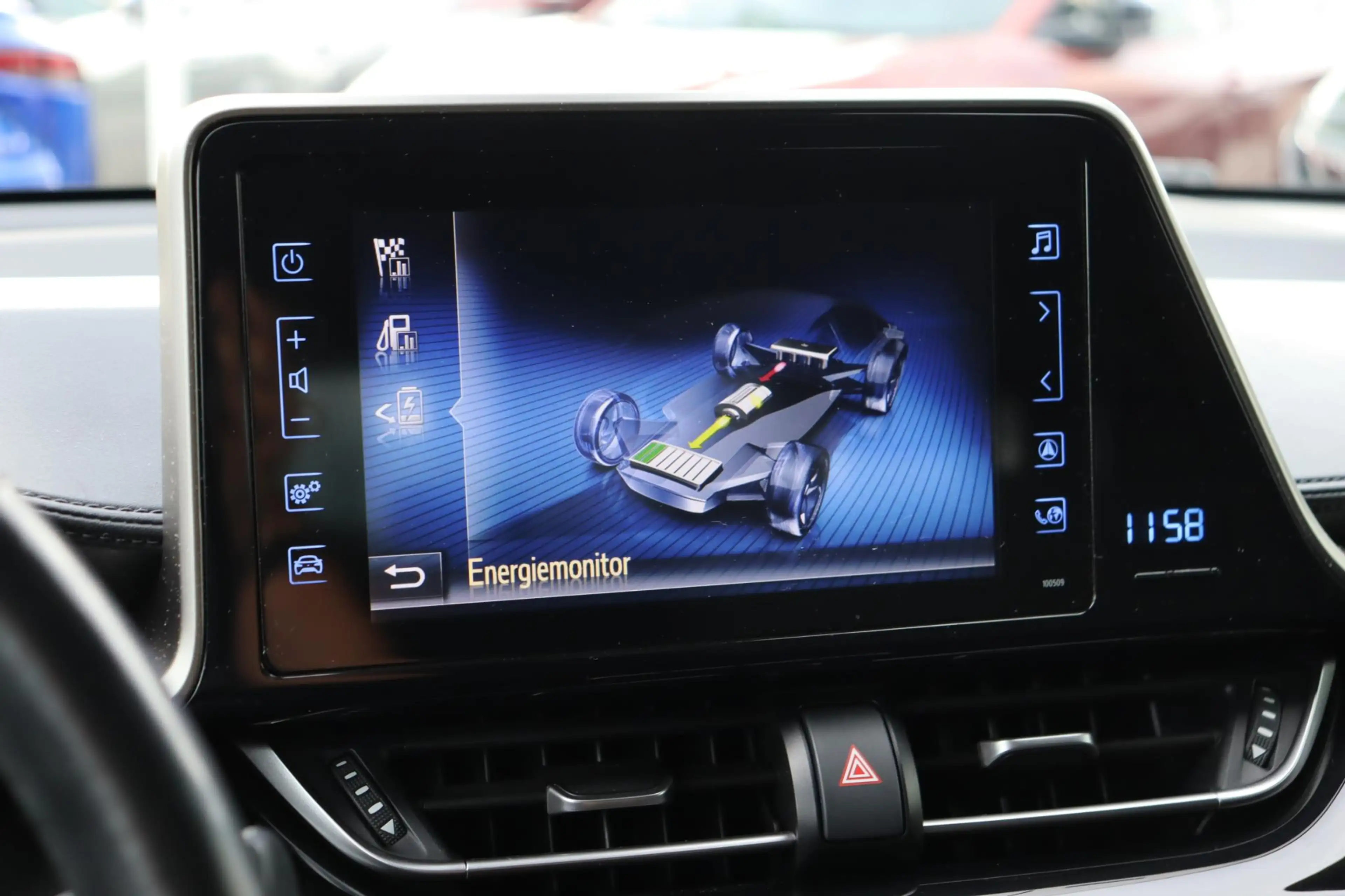 Toyota C-HR 1.8 Hybrid Executive Limited BSM, Stoelverwarming, — photo 10
