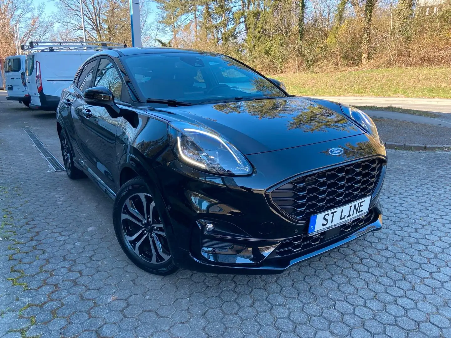 Ford Puma ST-Line Automatik 155 PS Hybrid Schwarz - 2