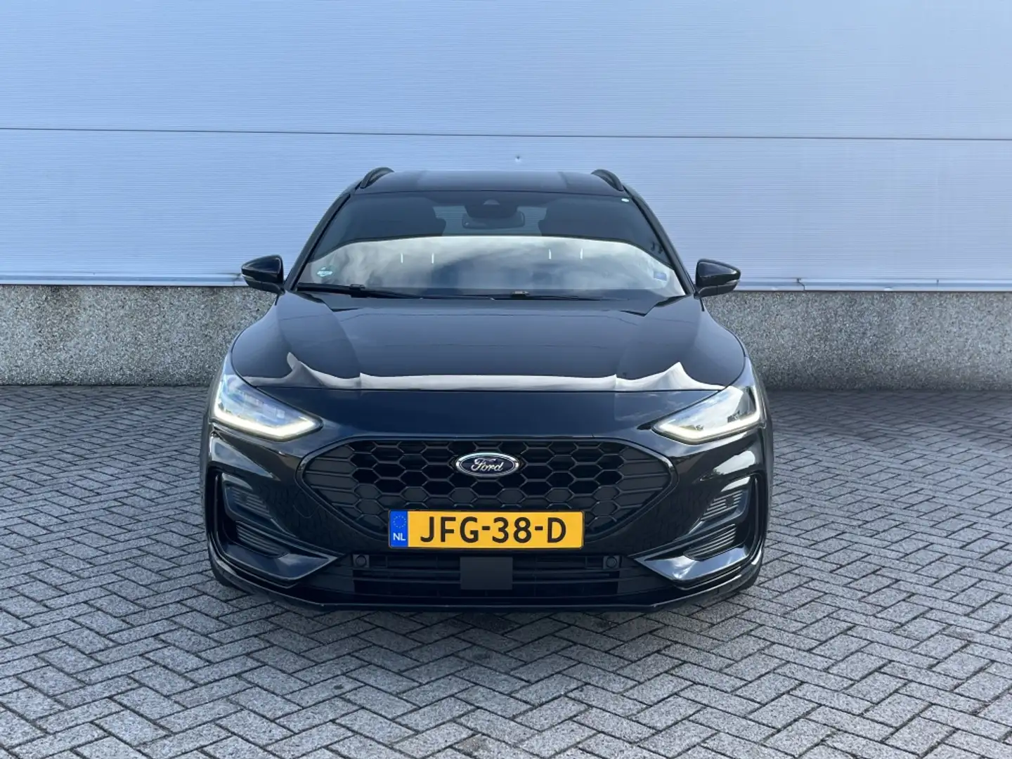 Ford Focus Wagon 1.0 EBH ST Line X 155PK AUTOMAAT! TREKHAAK! Noir - 2