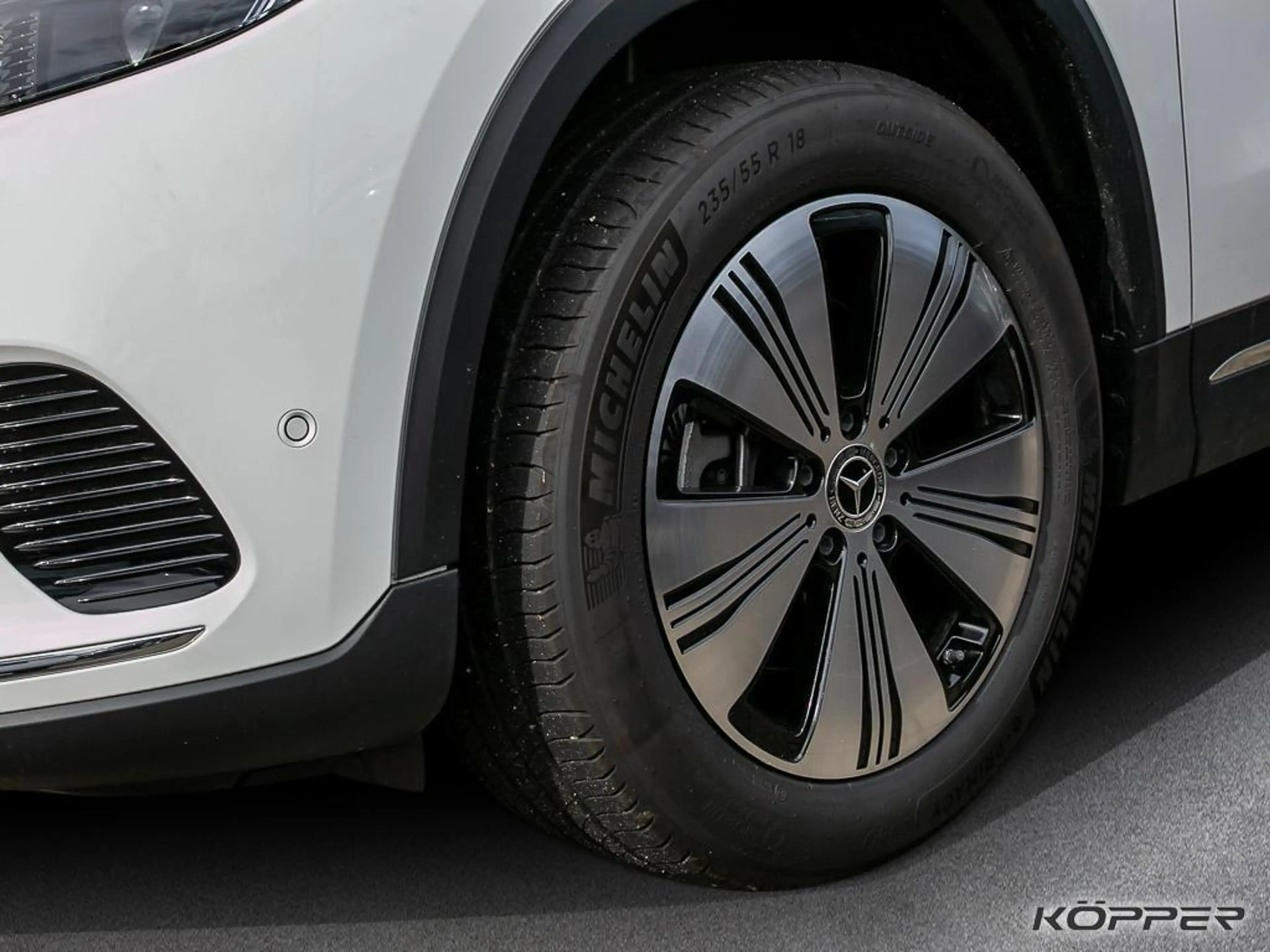 Mercedes-Benz EQA 300 4M Progressive Advanced PLUS White — photo 3