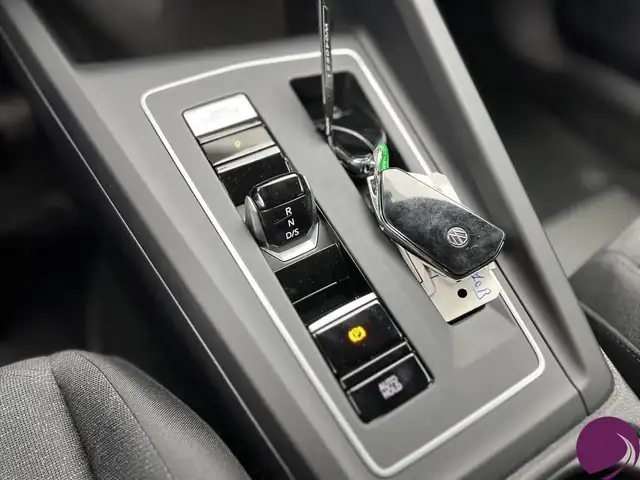 Volkswagen Golf view 11
