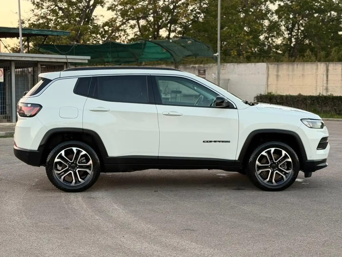 Jeep Compass Compass 2022 1.3 turbo t4 phev Limited 4xe IVA ESP Weiß - 2