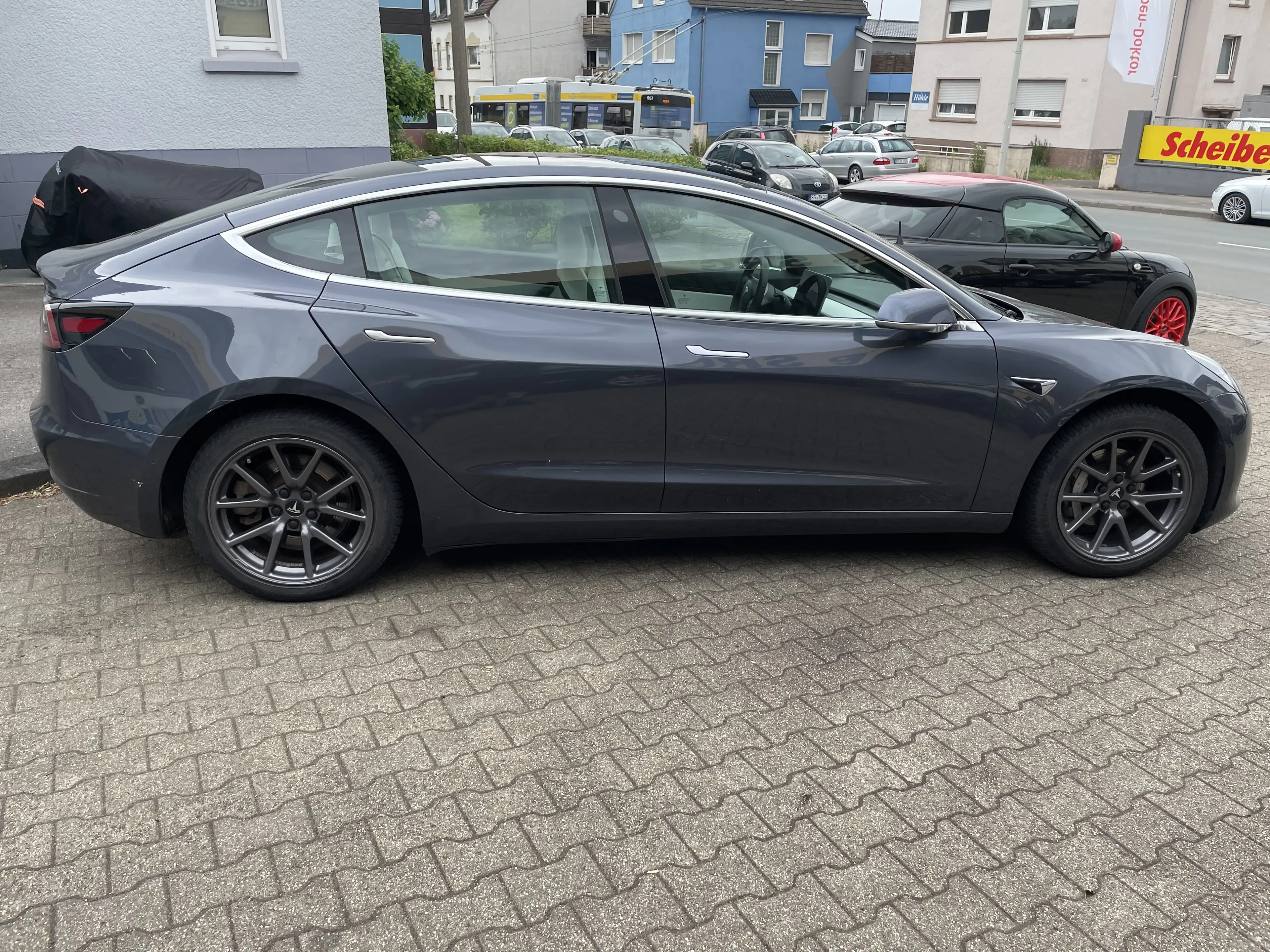 Tesla Model 3 Standard Range Plus RWD — photo 6