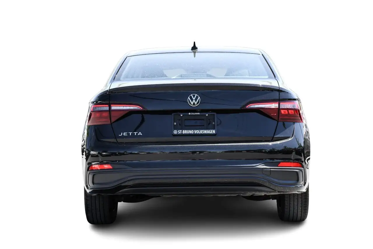 Volkswagen Jetta снимка Volkswagen Jetta