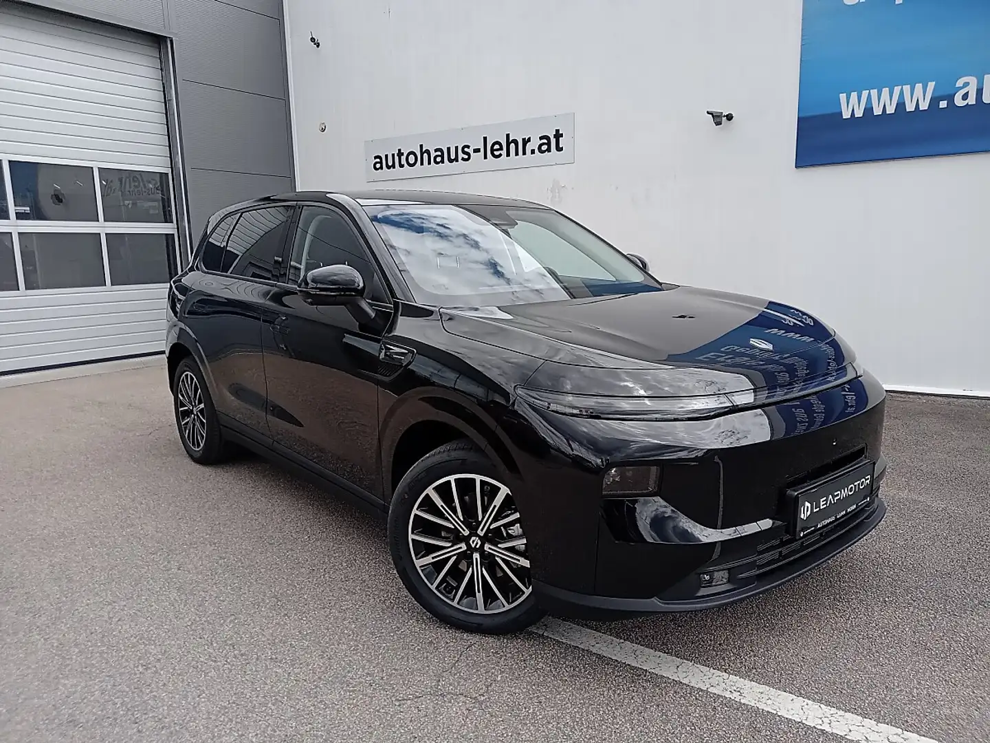 Leapmotor B10 Hybrid Design Schwarz - 1