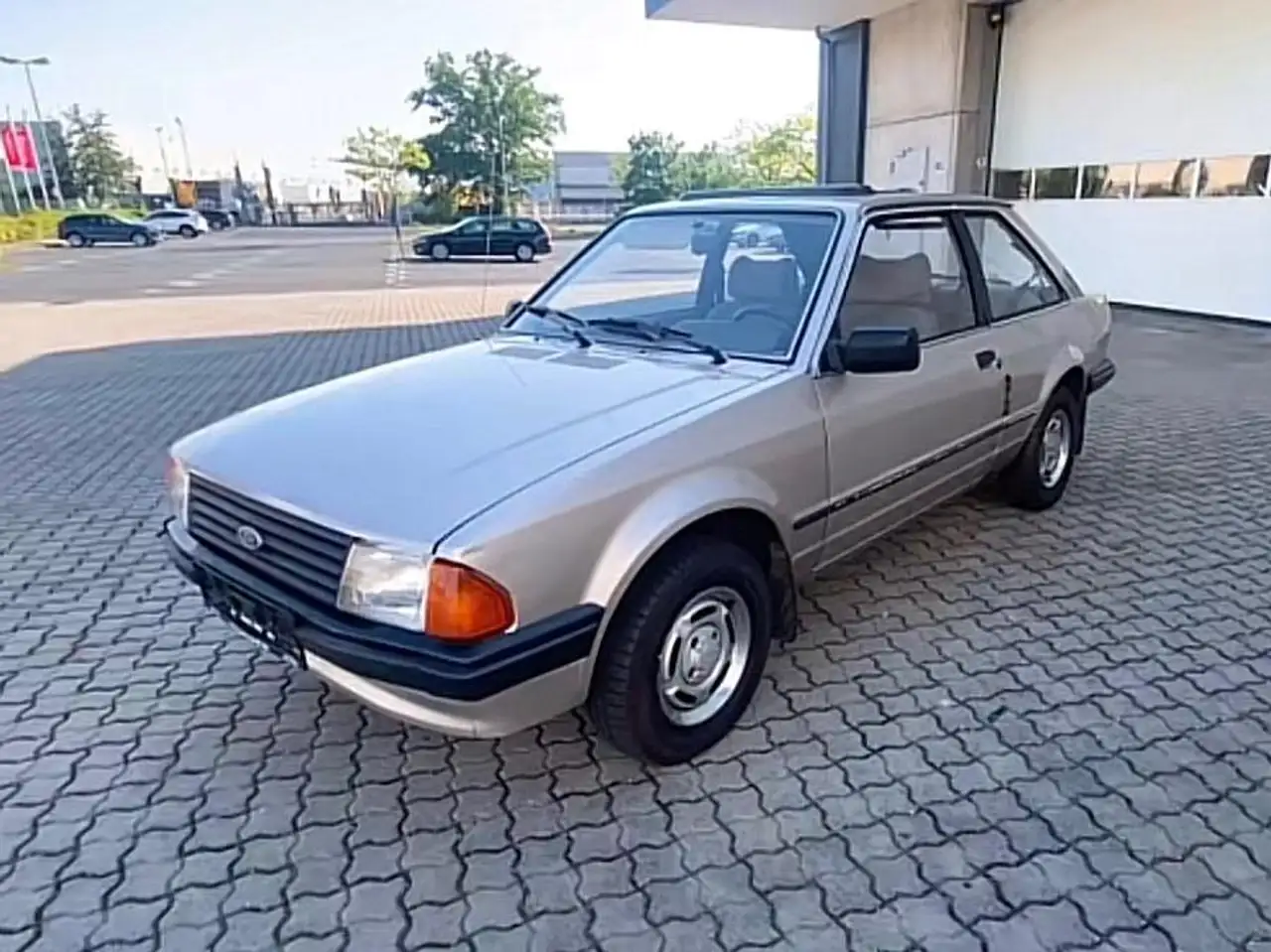 Ford Escort Ghia, foto 8